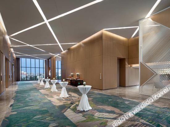 Holiday Inn Wuxi Central Station By Ihg Buitenkant foto